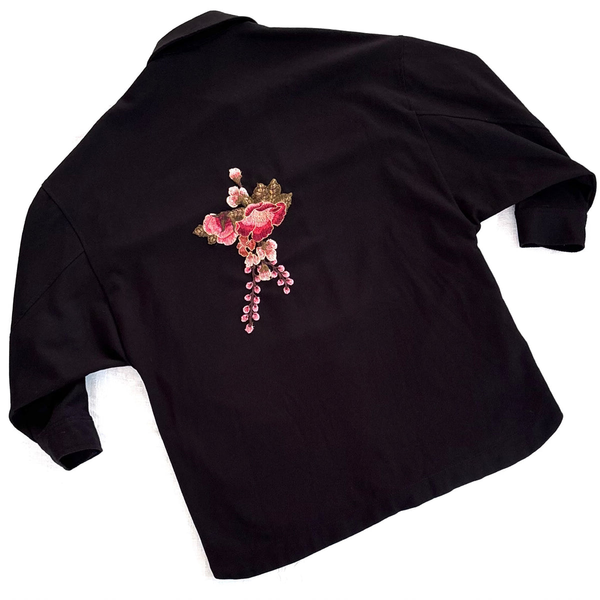 Veste Noire Pivoine et Roses rouge