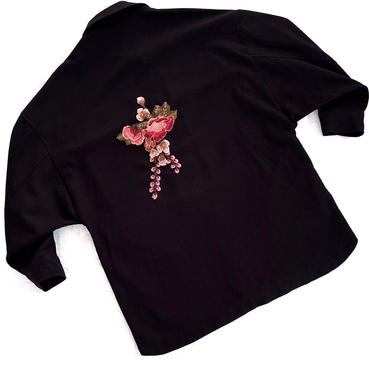 Veste Noire Pivoine et Roses rouge
