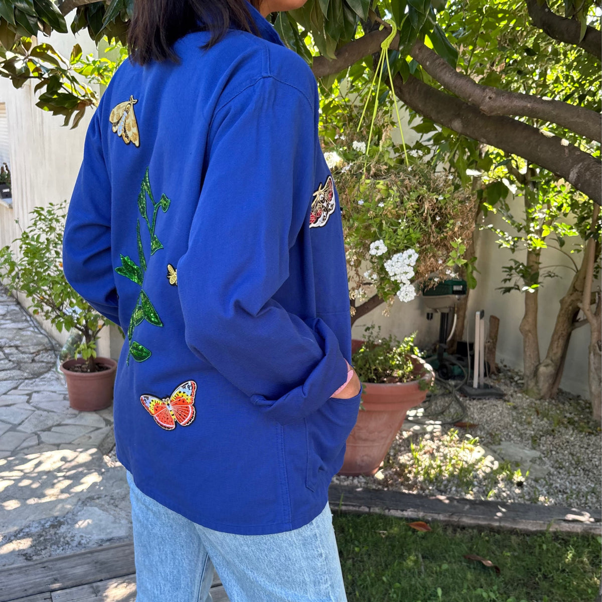 Veste Bleue Feuilles et papillons