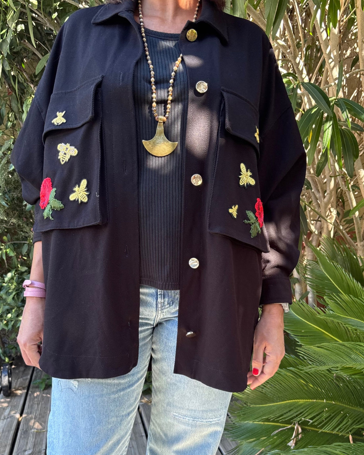 Veste Noire Pivoine et Roses rouge