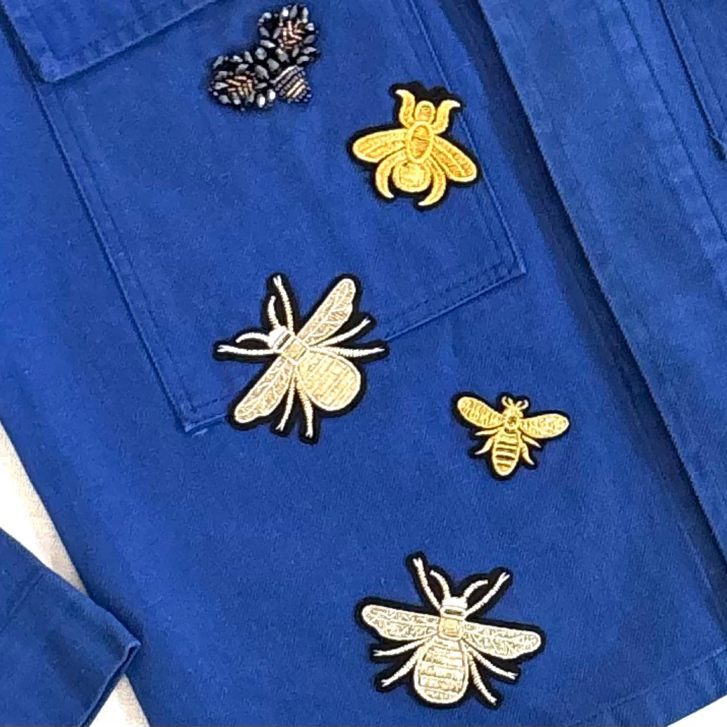 Veste Bleue Coeur Fleuri