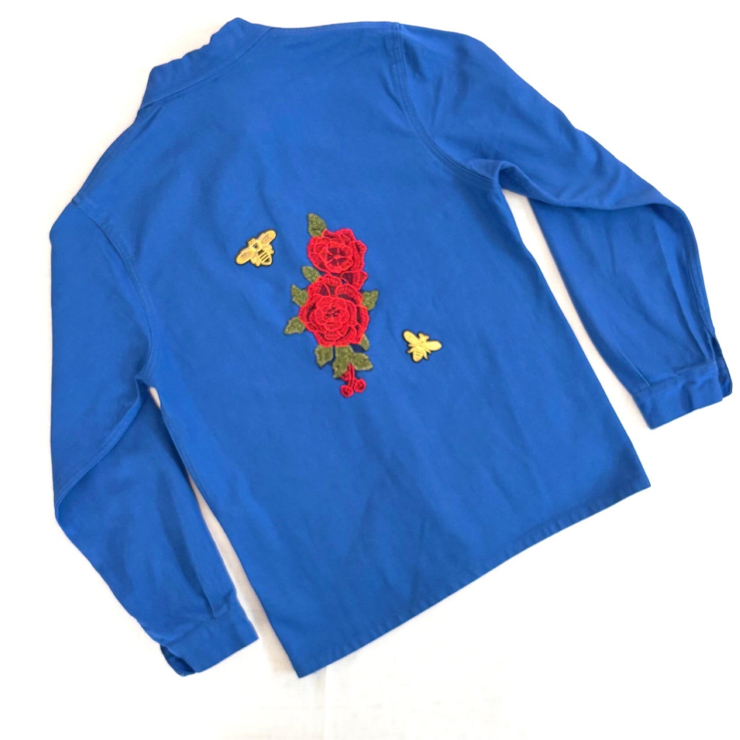 Veste Bleue Roses rouges et Bébettes