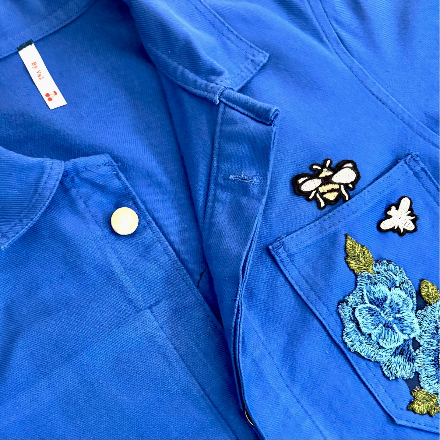 Veste Bleue Roses Bleues